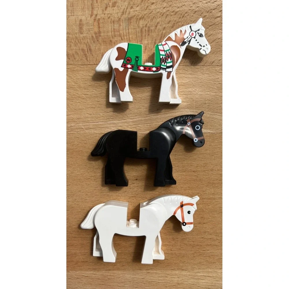 Lot of 3 Used LEGO Horses White Black Painted Saddle Castle Western